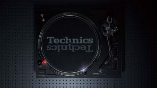 Technics SL-1210MK7