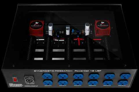 SYNERGISTIC RESEARCH PowerCell 12 UEF SE tápkondícionáló + Atmosphere SX Euphoria PowerCell AC kábel